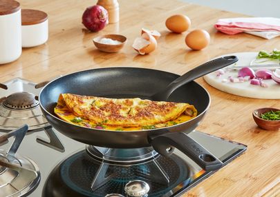 Tefal Easy Cook Frypan 32Cm Titanium Non Stick Thermo Signal 100% Safe Cooking Pan Suitable For All Heat Sources Except Induction B5540802 11 Tefal Easy Cook Frypan 32Cm Titanium Non Stick Thermo Signal 100% Safe Cooking Pan Suitable For All Heat Sources Except Induction B5540802