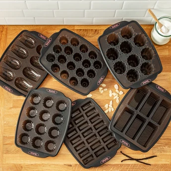 Tefal Crispy Bake Silicone Baking Tray 23X23 J4170314 2 Tefal Crispy Bake Silicone Baking Tray 23X23 J4170314