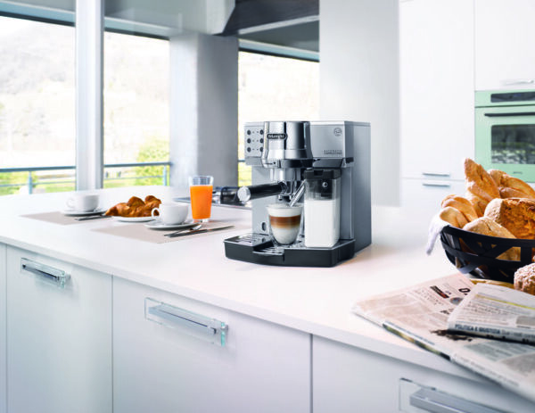 De'Longhi Expresso Maker Pump Driven & Cappuccino Machine 1450W (Metallic) Latte Macchiato Hot Milk Removable Drip Tray EC850.M