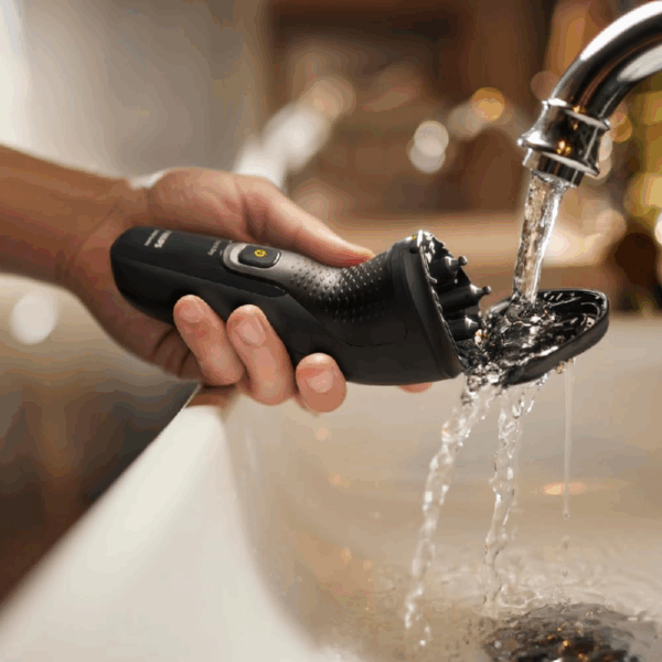 Philips Wet & Dry Electric Shaver 3000X Series with ComfortCut Blades, 3D Floating Heads, Anti-Corrosion Shaving System X3021