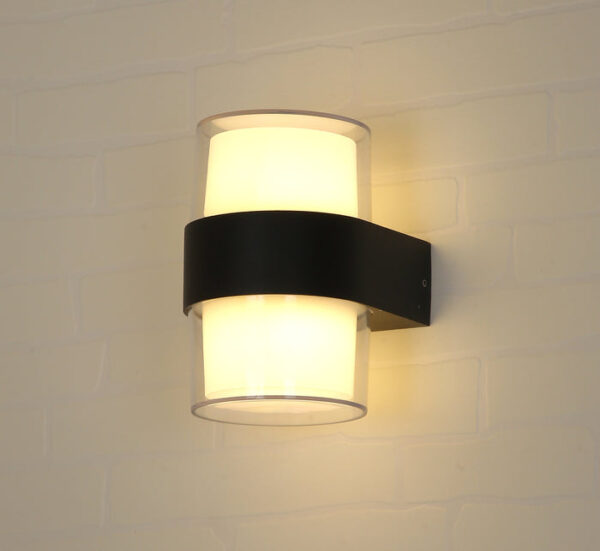 Tronic Stylish Wall Light