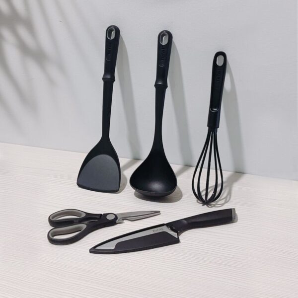 Tefal Comfort Ladle High-Heat Resistance Scratch-Free for Cookware Dishwasher-Safe Ergonomic Design Black Plastic K1290214