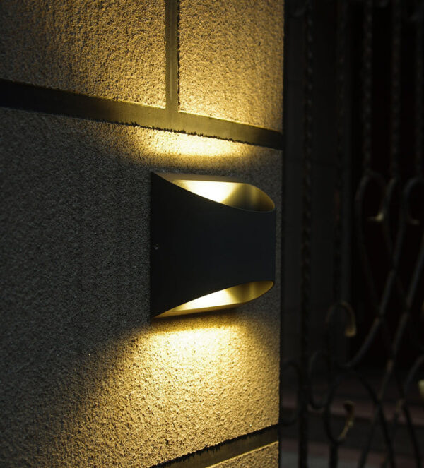 Tronic Wall LED Light 6 Watts