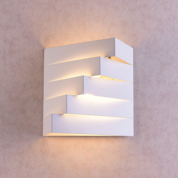 Tronic Creative Triangle Geometry Wall Lamp