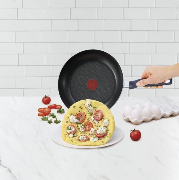 Tefal Total Induction Frypan 32cm Non Stick Thermo Signal Titanium Partials 100% Safe Frying Pan Black Aluminium G1520844