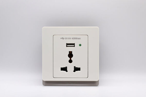 Tronic Single Socket with USB