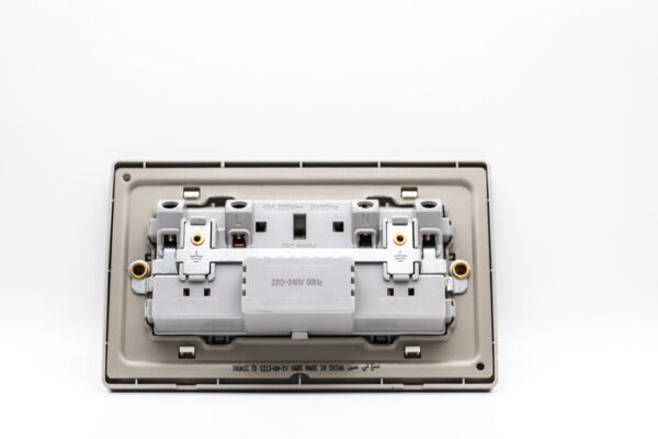 Tronic Universal Twin Socket