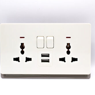 Tronic Universal Twin Socket with USB