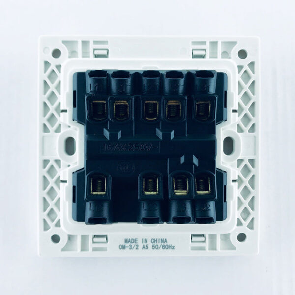 Tronic Big Button Switch 3 Gang 2 Way