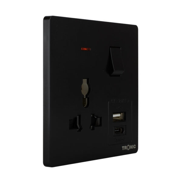 Tronic Universal Single Switch Socket with USB + Type C