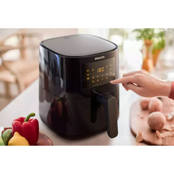 Philips Air Fryer 4.1L Rapid Air technology 1400W Auto Shut LED Display HD9252