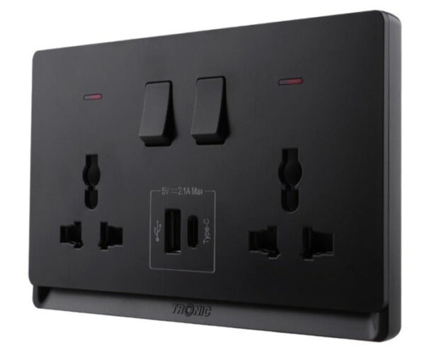 Tronic Universal Twin Socket with USB
