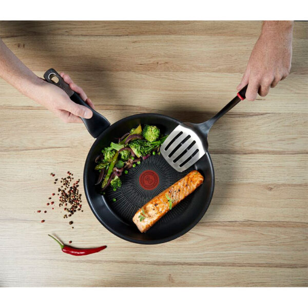 Tefal Unlimited Sautepan 26 CM All Hobs Titanium Non Stick Anti Scratch Safe Non Stick G6 Unlimited Round Saucepan Pan Cast Aluminum G2553302