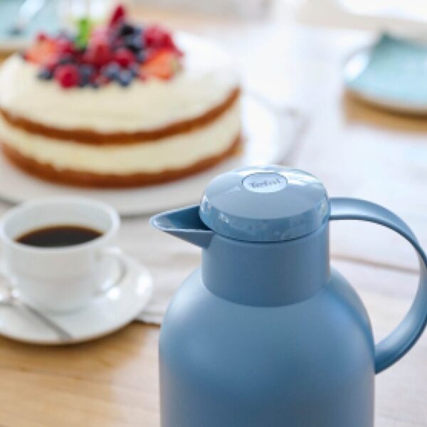 Tefal Samba Jug 1 Liter Green Isothermal Jug Translucent Vacuum Flask Plastic-Polypropylenex (PP) Glass Liner F4010210