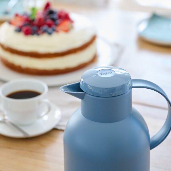 Tefal Samba Jug 1 Liter Green Isothermal Jug Translucent Vacuum Flask Plastic-Polypropylenex (PP) Glass Liner F4010210