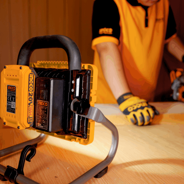 Ingco Cordless Portable LED Work Lamp 20W with High & Low Lumen Setting CWLI2025