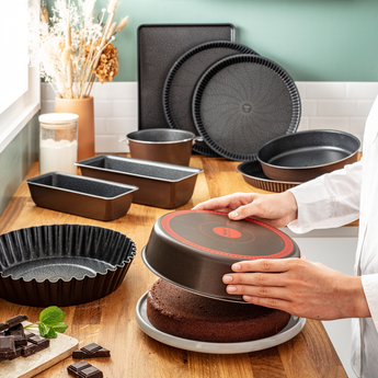 Tefal Perfect Bake Baking Tray 18Cm Nonstick Coating J5546402 Aluminium Material Easy Release Perfect Heat Distribution Dishwasher Safe 4 Tefal Perfect Bake Baking Tray 18Cm Nonstick Coating J5546402 Aluminium Material Easy Release Perfect Heat Distribution Dishwasher Safe
